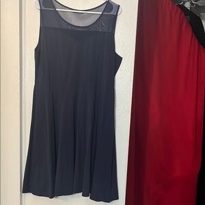 Given to Buyer: Elegant Black Midi Dress